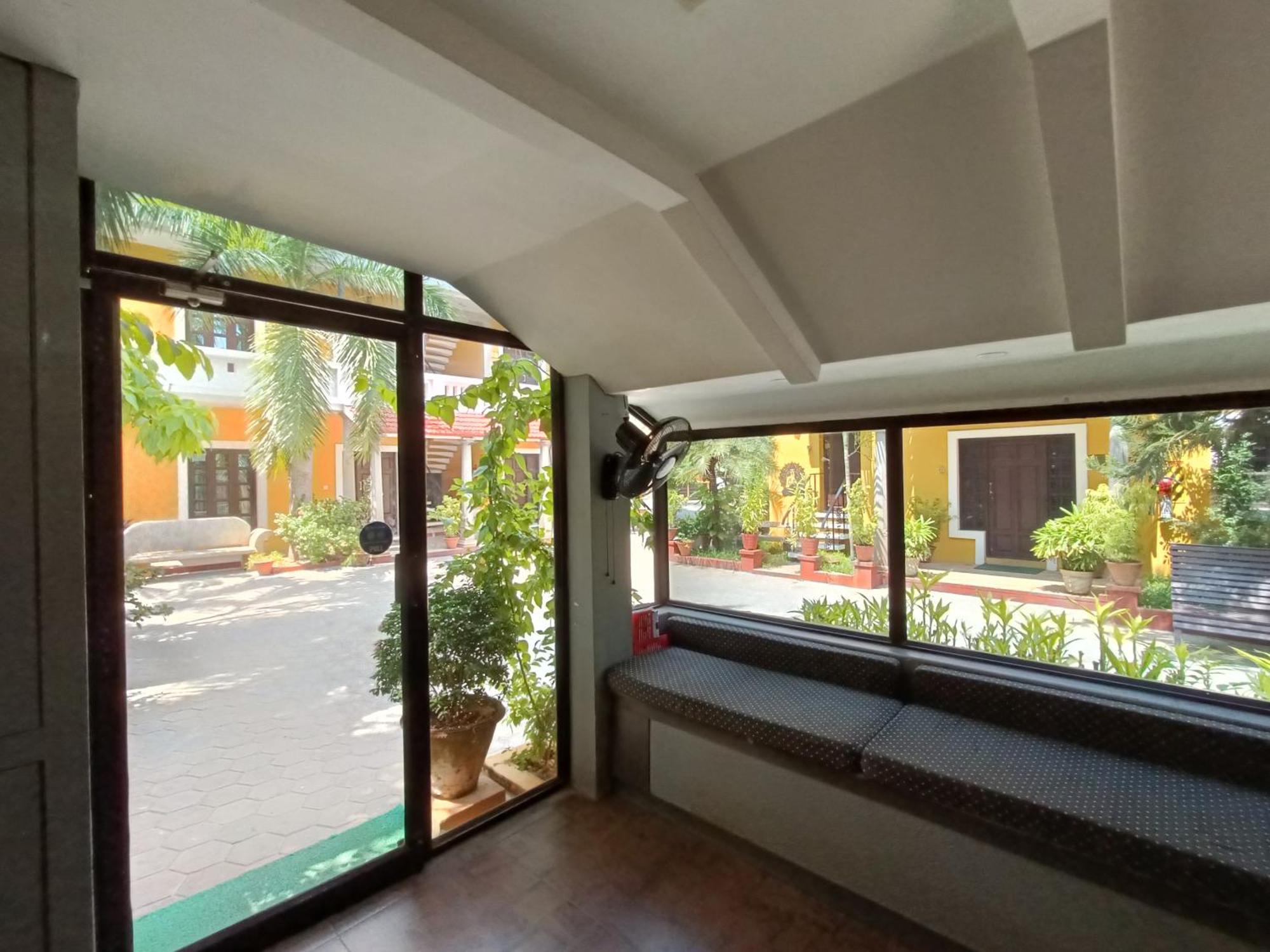 Poppys Olive De' Villa Auroville Exteriér fotografie